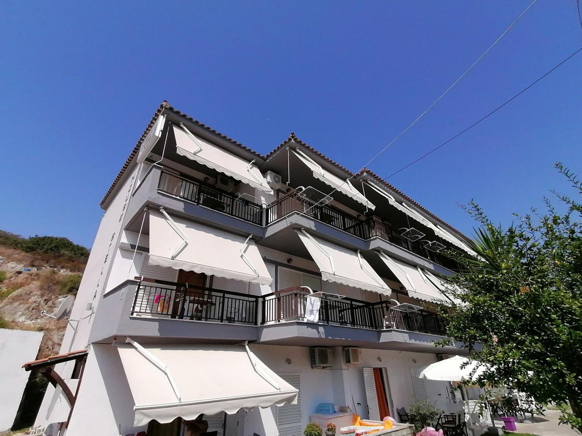 House Stella Kalamitsi - Studios & Apartments Экстерьер фото